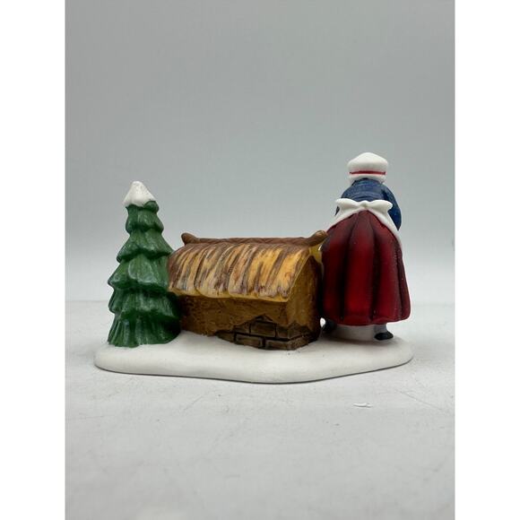 Department 56 - Three French Hens - 12 Days of Dickens Christmas - Picture 8 of 11